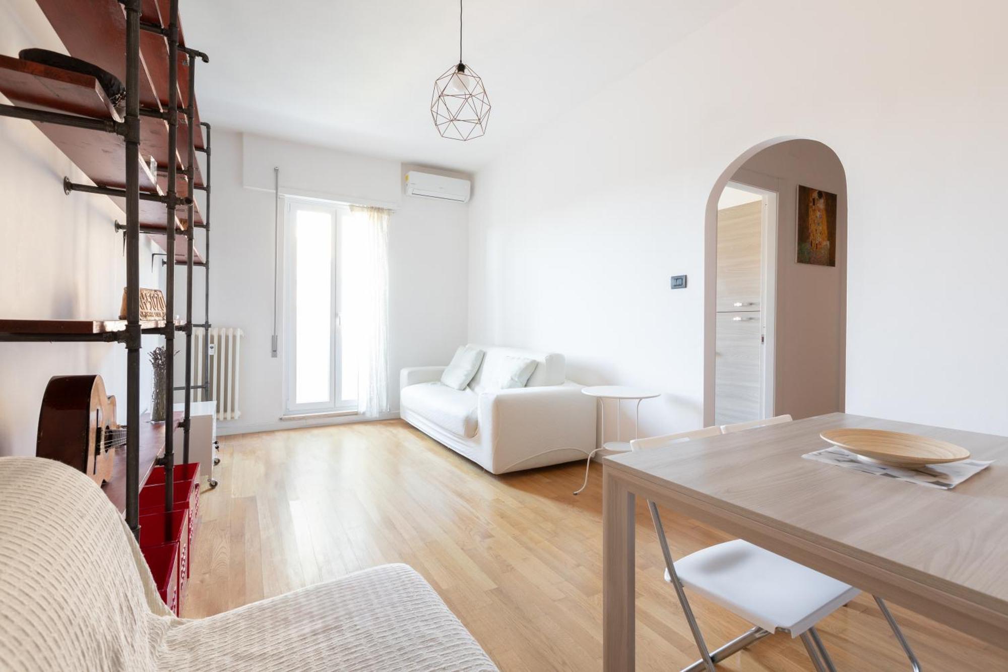 Agostini 9- Bright Flat Roma